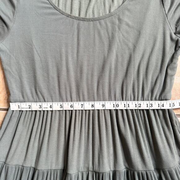Bohme Essentials Short Sleeve Tiered Ribbed‎ Maxi Dress Green Gray Size XLarge - Picture 15 of 16